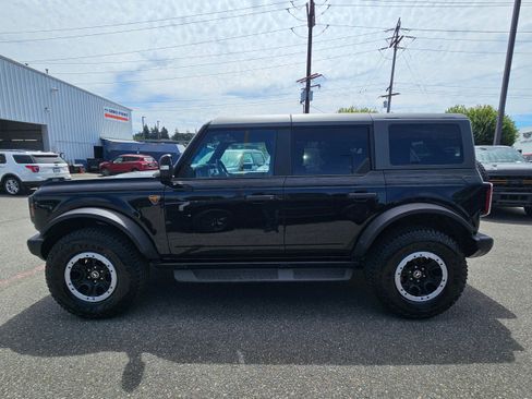 New 2025 Ford Bronco Badlands AWD/4WD image 2