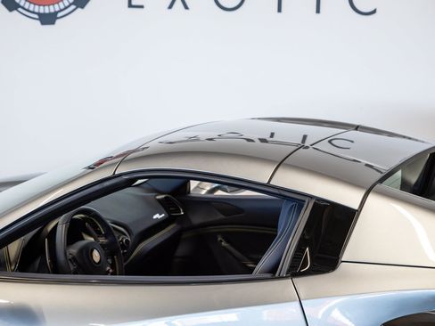 Used 2018 Ferrari 488 Spider RWD image 32