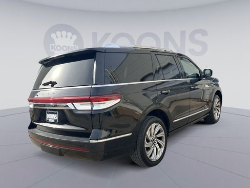 Used 2023 Lincoln Navigator Reserve image 7