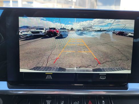 Used 2024 Chevrolet Silverado 2500 LT image 14