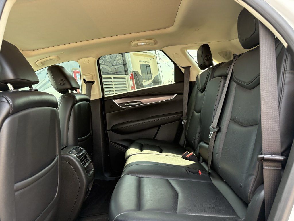 Used 2017 Cadillac XT5 Luxury w/ Driver Awareness Package FWD image 24