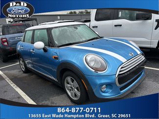 Used 2015 MINI Cooper 4-Door Hardtop image 1