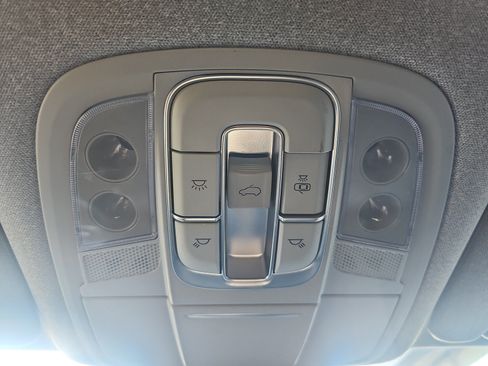 Used 2020 Hyundai Santa Fe Limited FWD image 28