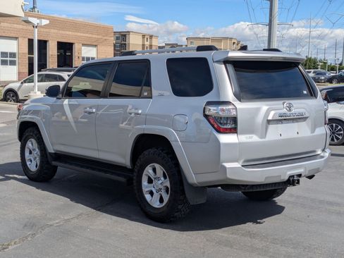 Used 2021 Toyota 4Runner SR5 Premium AWD/4WD image 3