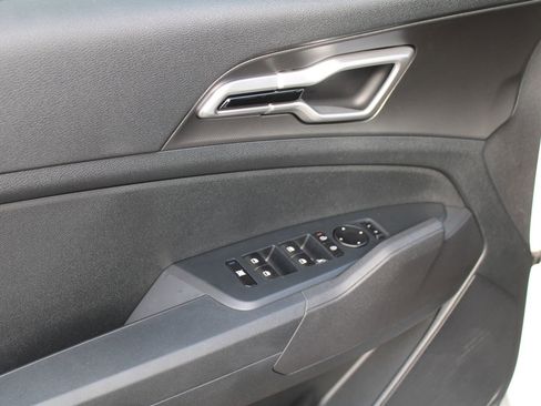 New 2026 Kia Sportage LX FWD image 18