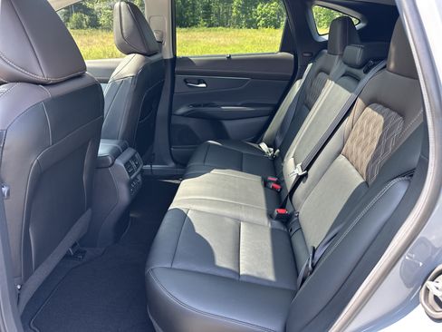 Certified 2025 Nissan Murano Platinum w/ Cargo Package AWD/4WD image 18