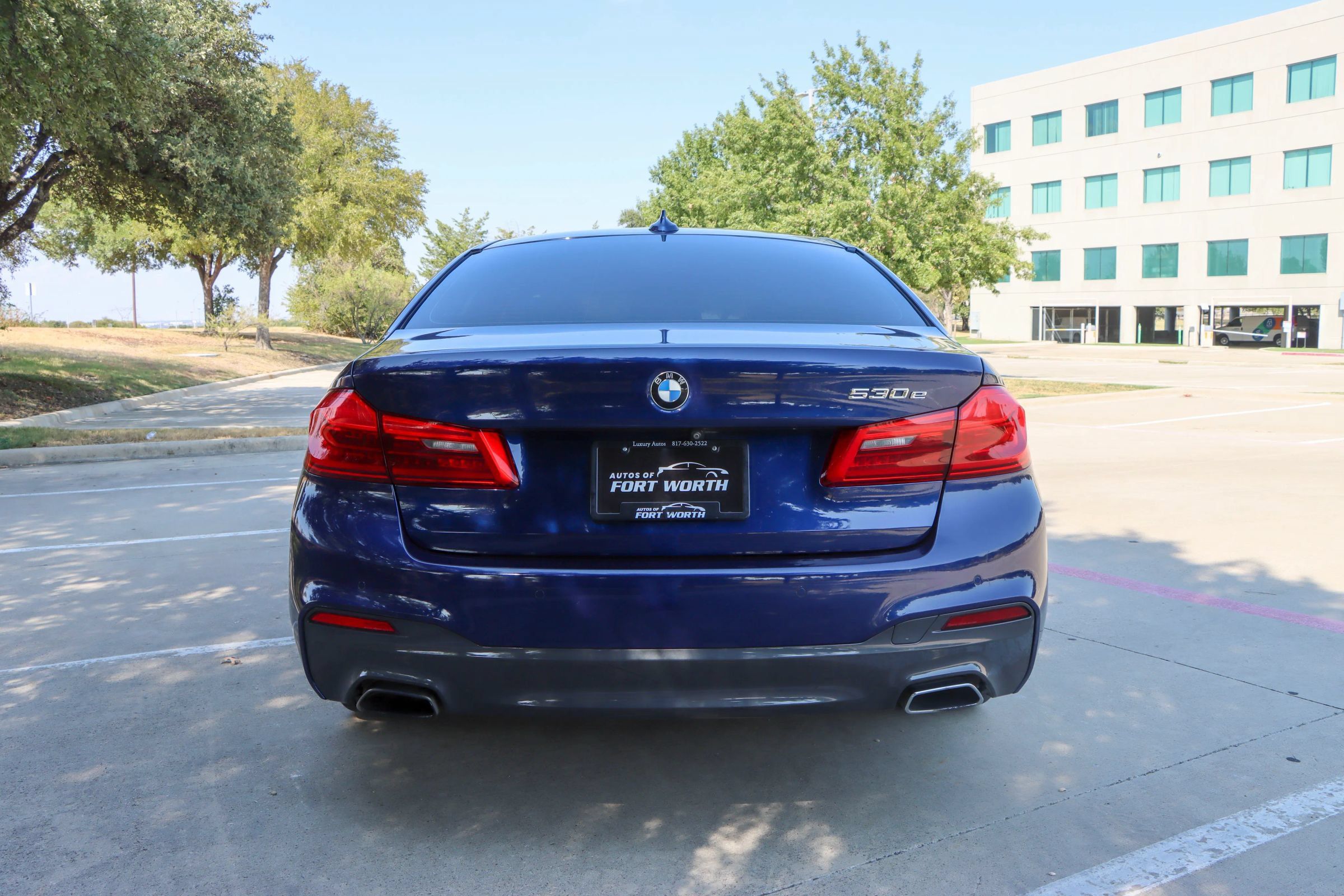 Used 2018 BMW 530e w/ M Sport Package 2 RWD image 6