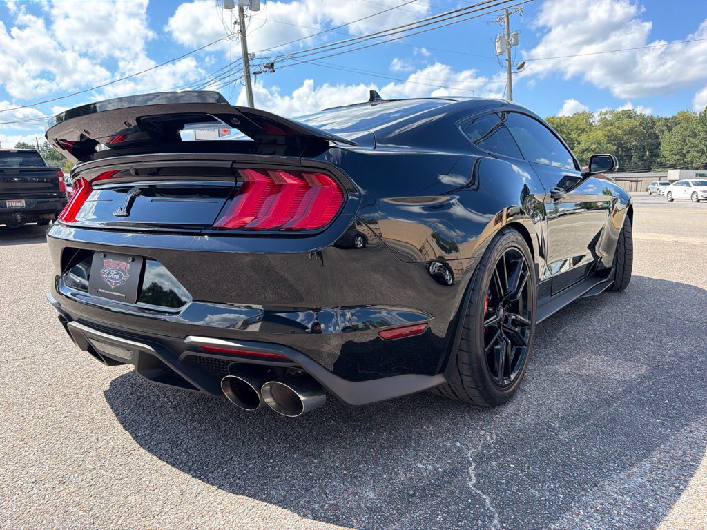 Used 2021 Ford Mustang Shelby GT500 w/ Technology Package RWD image 5