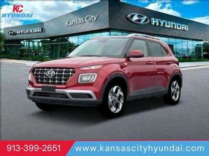 New 2025 Hyundai Venue SEL