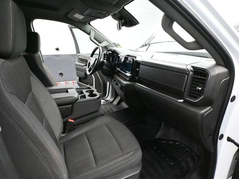 Used 2024 Chevrolet Silverado 3500 LT image 47