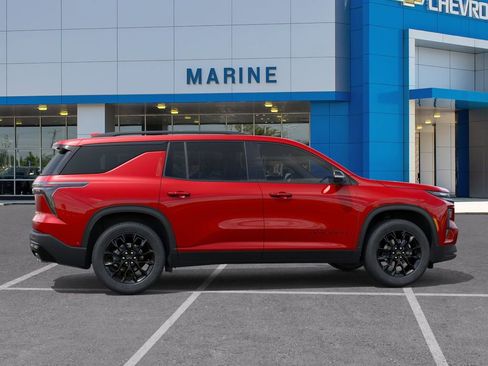 New 2026 Chevrolet Traverse LT w/ Midnight/Sport Edition FWD image 5