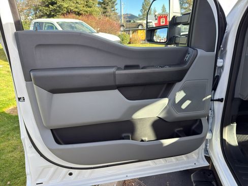 New 2026 Ford F550 4x4 Regular Cab Super Duty image 10