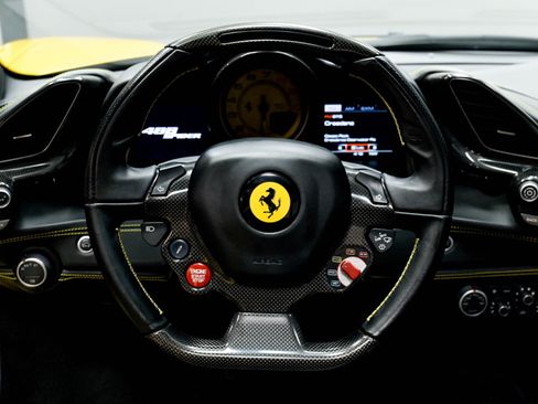 Used 2017 Ferrari 488 Spider RWD image 83