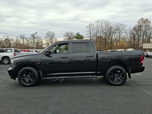 Used 2017 RAM 1500 Sport w/ Black Ram 1500 Sport Group image 6