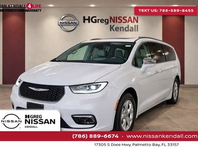 Used 2021 Chrysler Pacifica Limited w/ Premium & Safety Sphere Group