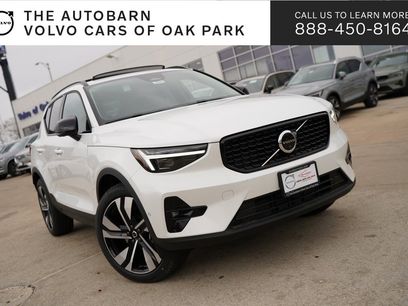 New 2025 Volvo XC40 B5 Ultra w/ Climate Package