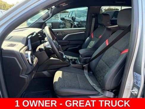 Used 2024 Chevrolet Colorado Z71 w/ Z71 Convenience Package 2 AWD/4WD image 14