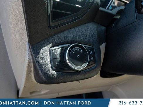 Used 2017 Ford Escape SE FWD image 15