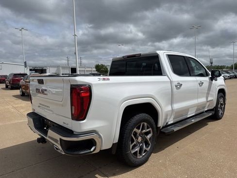 New 2026 GMC Sierra 1500 SLT AWD/4WD image 3