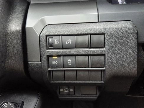 Used 2024 Toyota Tacoma TRD Sport image 39