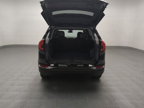 Used 2023 GMC Terrain AT4 image 29