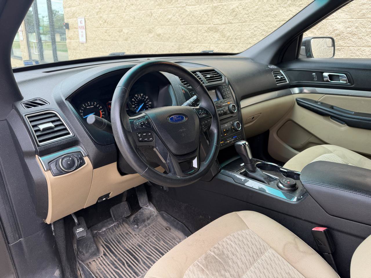 Used 2017 Ford Explorer 4WD image 9