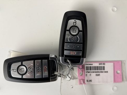 Used 2022 Ford Escape SEL AWD/4WD image 20