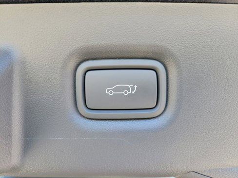 New 2025 Hyundai Ioniq 5 SEL image 8