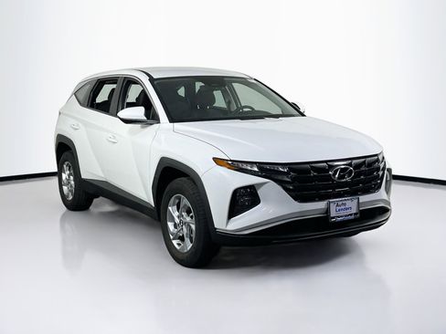 Used 2023 Hyundai Tucson SE image 3