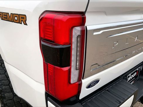 Certified 2024 Ford F250 Platinum w/ Tremor Off-Road Package AWD/4WD image 29