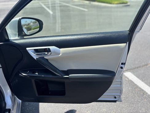Used 2012 Lexus CT 200h Premium w/ Premium Audio Pkg FWD image 22