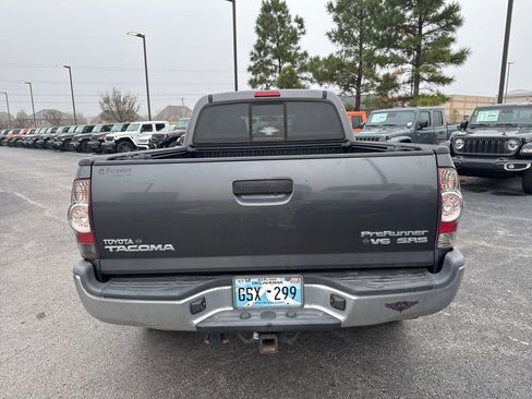 Used 2015 Toyota Tacoma PreRunner image 4