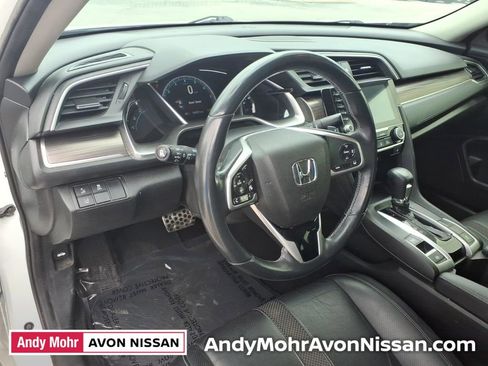 Used 2019 Honda Civic Touring image 16
