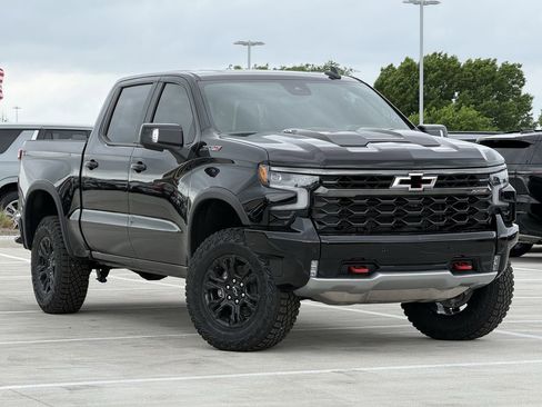 New 2026 Chevrolet Silverado 1500 ZR2 image 2