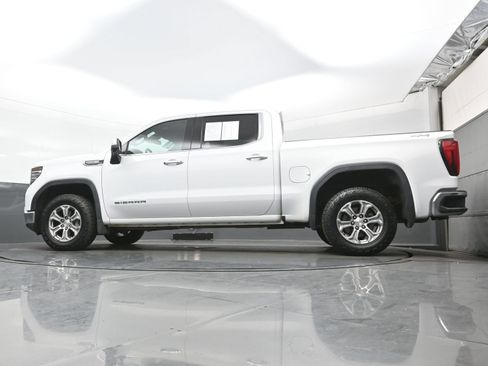 Used 2024 GMC Sierra 1500 SLT AWD/4WD image 29