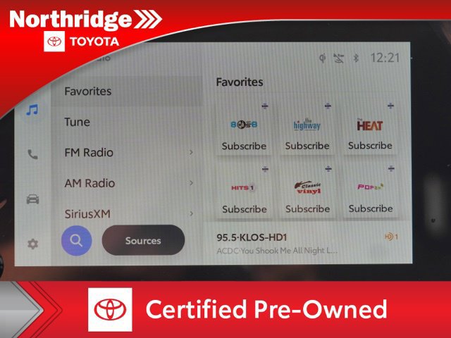 Certified 2025 Toyota Corolla Cross LE FWD image 23