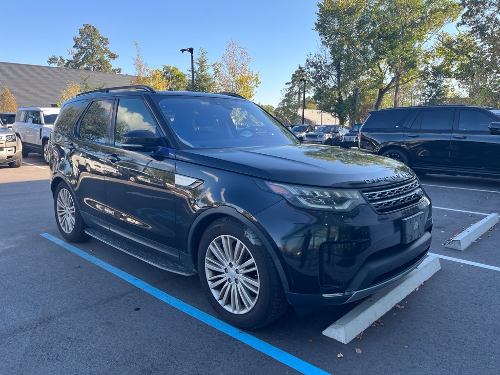 Used 2017 Land Rover Discovery HSE AWD/4WD image 4