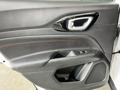 Used 2022 Jeep Compass Trailhawk w/ Trailhawk Convenience Group AWD/4WD image 29