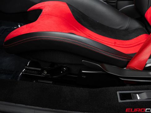Used 2022 Ferrari F8 Tributo RWD image 56