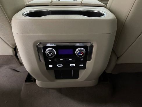 New 2024 GMC Yukon XL Denali w/ Advanced Technology Package image 24