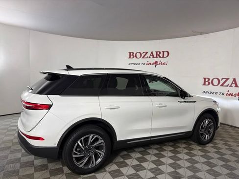 Certified 2024 Lincoln Corsair AWD w/ Equipment Group 102A image 9