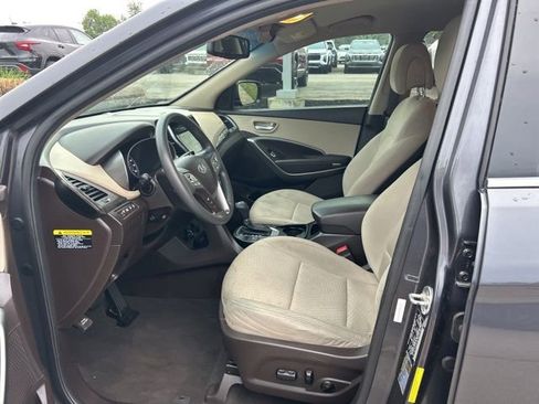Used 2018 Hyundai Santa Fe Sport w/ 2.4L Value Package 02 FWD image 10