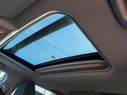 Certified 2020 Toyota RAV4 XLE w/ Convenience Package image 31