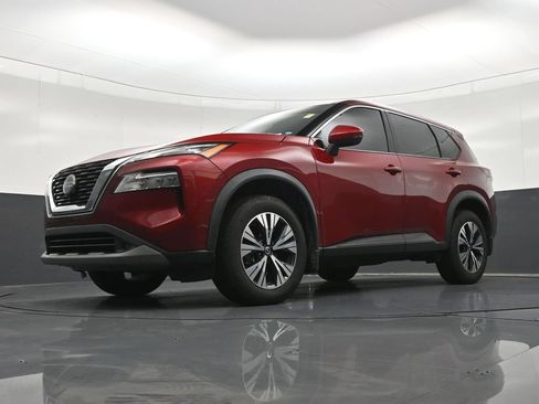 Used 2021 Nissan Rogue SV FWD image 23