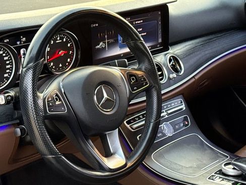 Used 2018 Mercedes-Benz E 300 4MATIC image 18