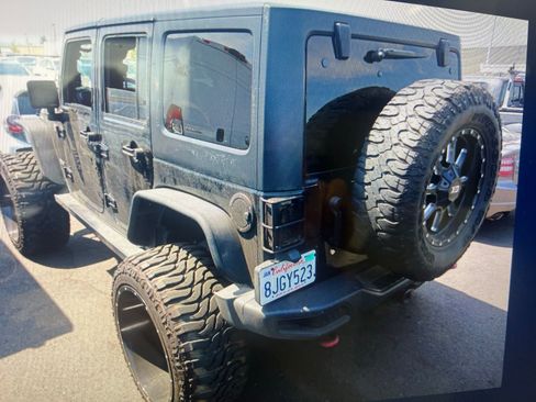 Used 2018 Jeep Wrangler Unlimited Rubicon image 3
