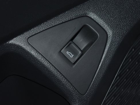 New 2026 Volkswagen Jetta SE image 5