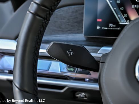 Used 2025 BMW 740i xDrive w/ Premium Package image 44