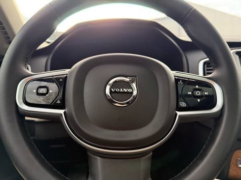 Used 2024 Volvo XC90 B6 Plus w/ Protection Package Premier image 18