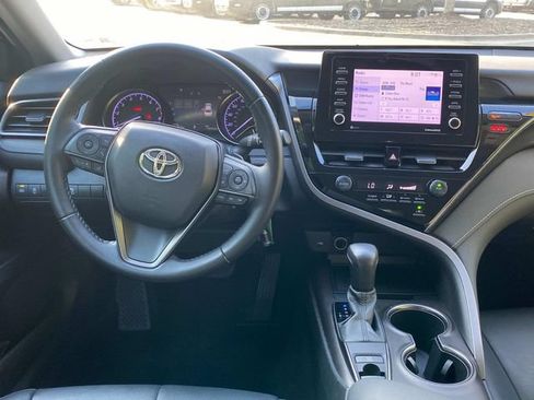 Used 2021 Toyota Camry SE AWD/4WD image 8